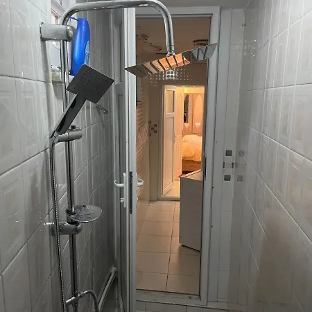 Eyuepsultan Abs アパート