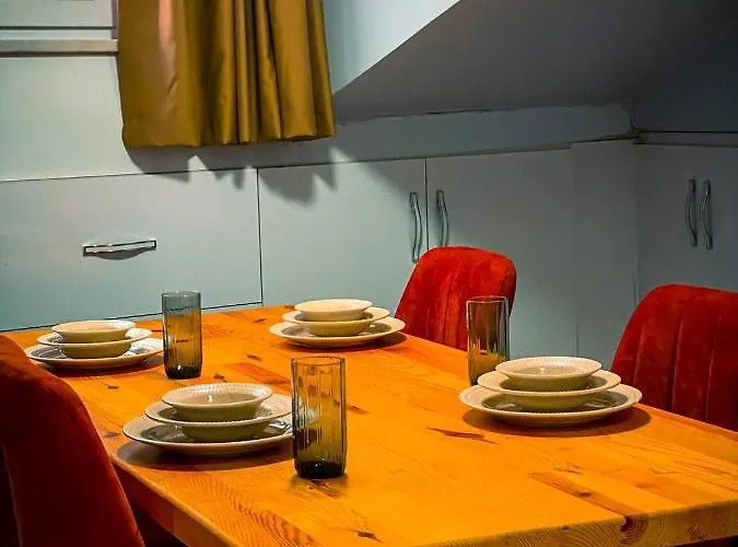 Eyuepsultan Abs Apartment